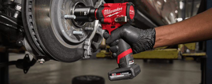 Milwaukee M12 Stubby Impact Wrench